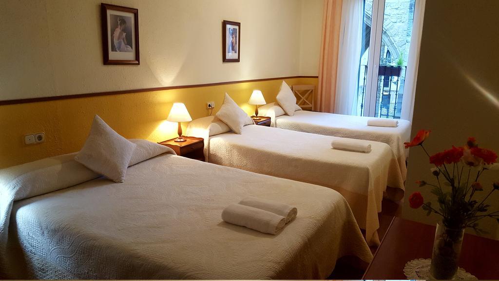 Pension Ibai San Sebastian Bagian luar foto